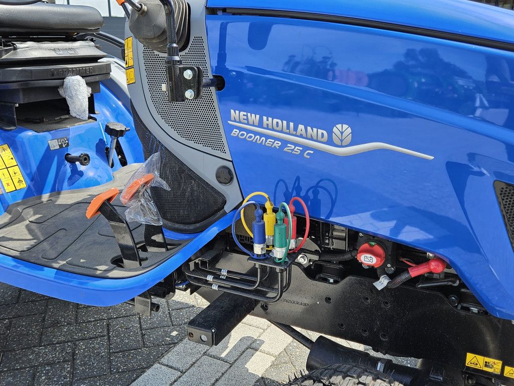 New Holland Boomer 25 Compact