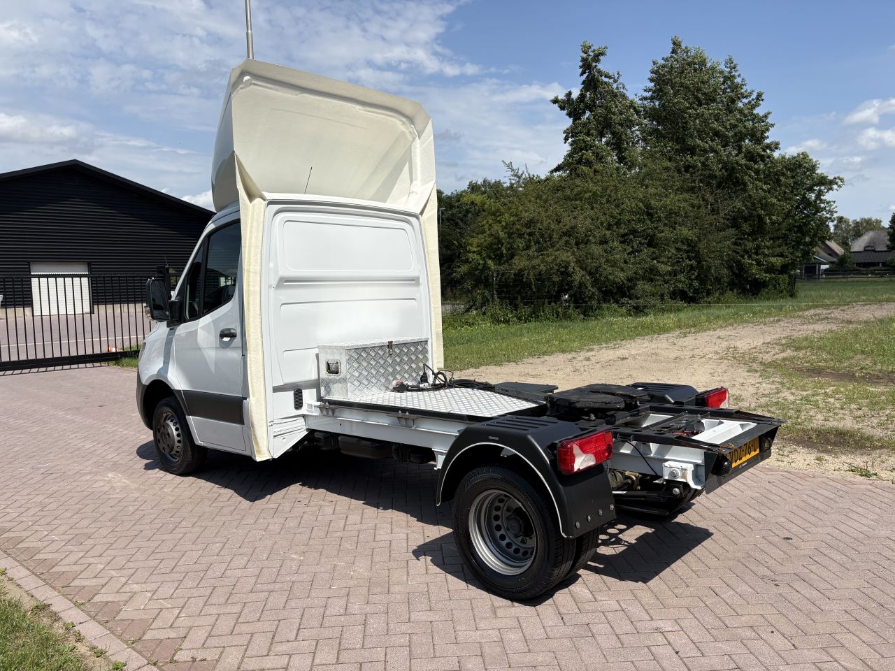 Be trekker 8 TON Mercedes Sprinter 519 (114.064 KM