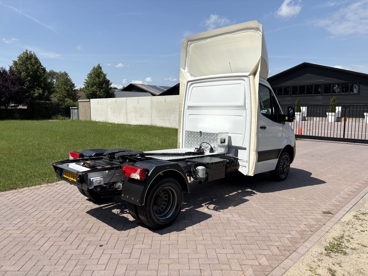 Be trekker 8 TON Mercedes Sprinter 519 (114.064 KM