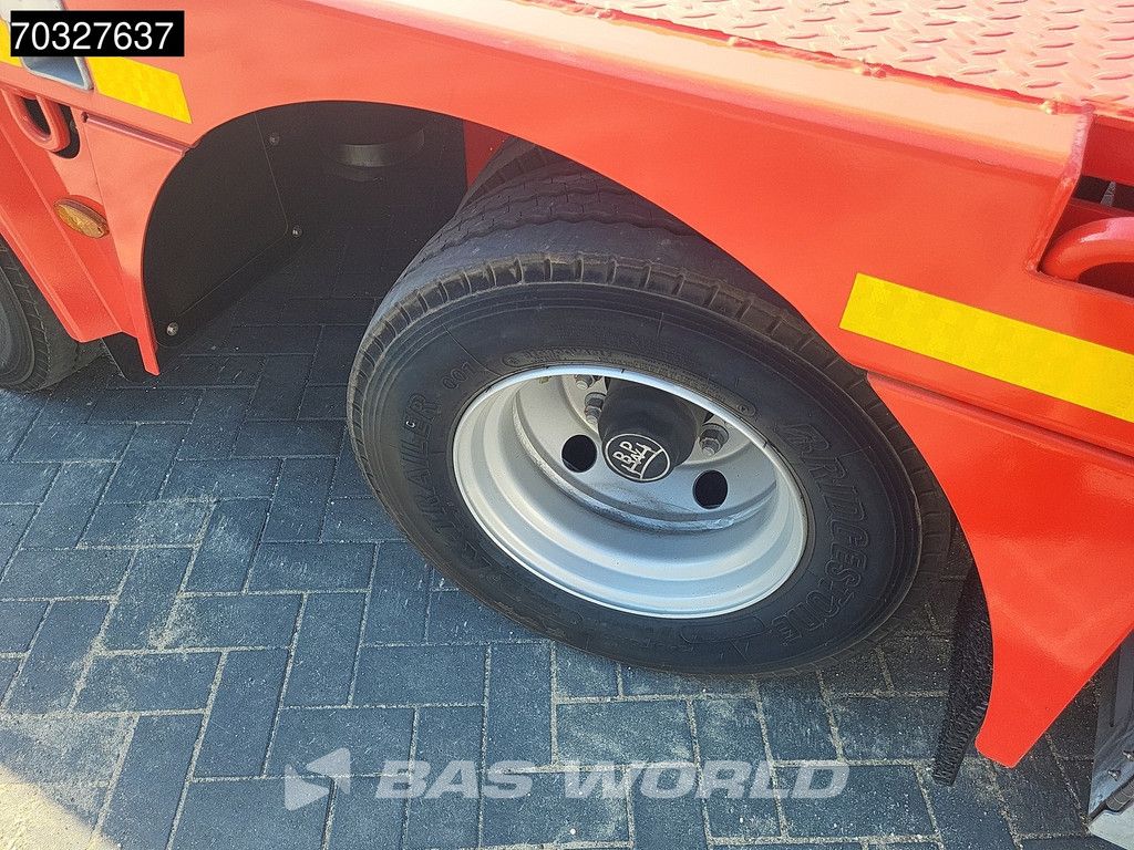 Kässbohrer LB4E Mega Extendable - 690cm 2xSteering Axle Drum brakes