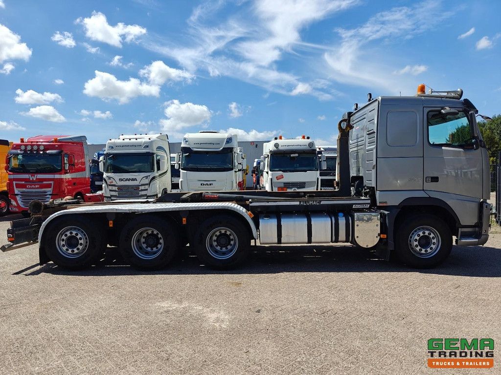 Volvo FH500 8x4/4 Schlafkabine Euro5 - Hiab 26T Hakenarmsystem - VangMuilKoppeling - Belgien LKW