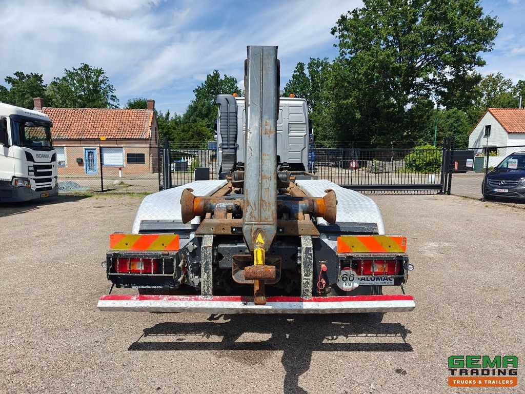 Volvo FH500 8x4/4 Schlafkabine Euro5 - Hiab 26T Hakenarmsystem - VangMuilKoppeling - Belgien LKW