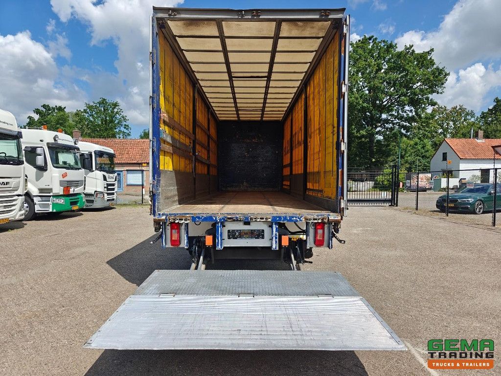Renault D19 Wide 280 4x2 Sleeping Cabin Euro 6B - Sliding Canvas Storage Box 8.6m + DHollandia 2000KG - Sliding Roof - SmartTacho V2