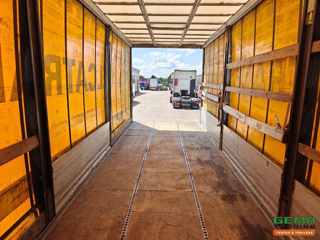 Renault D19 Wide 280 4x2 Sleeping Cabin Euro 6B - Sliding Canvas Storage Box 8.6m + DHollandia 2000KG - Sliding Roof - SmartTacho V2