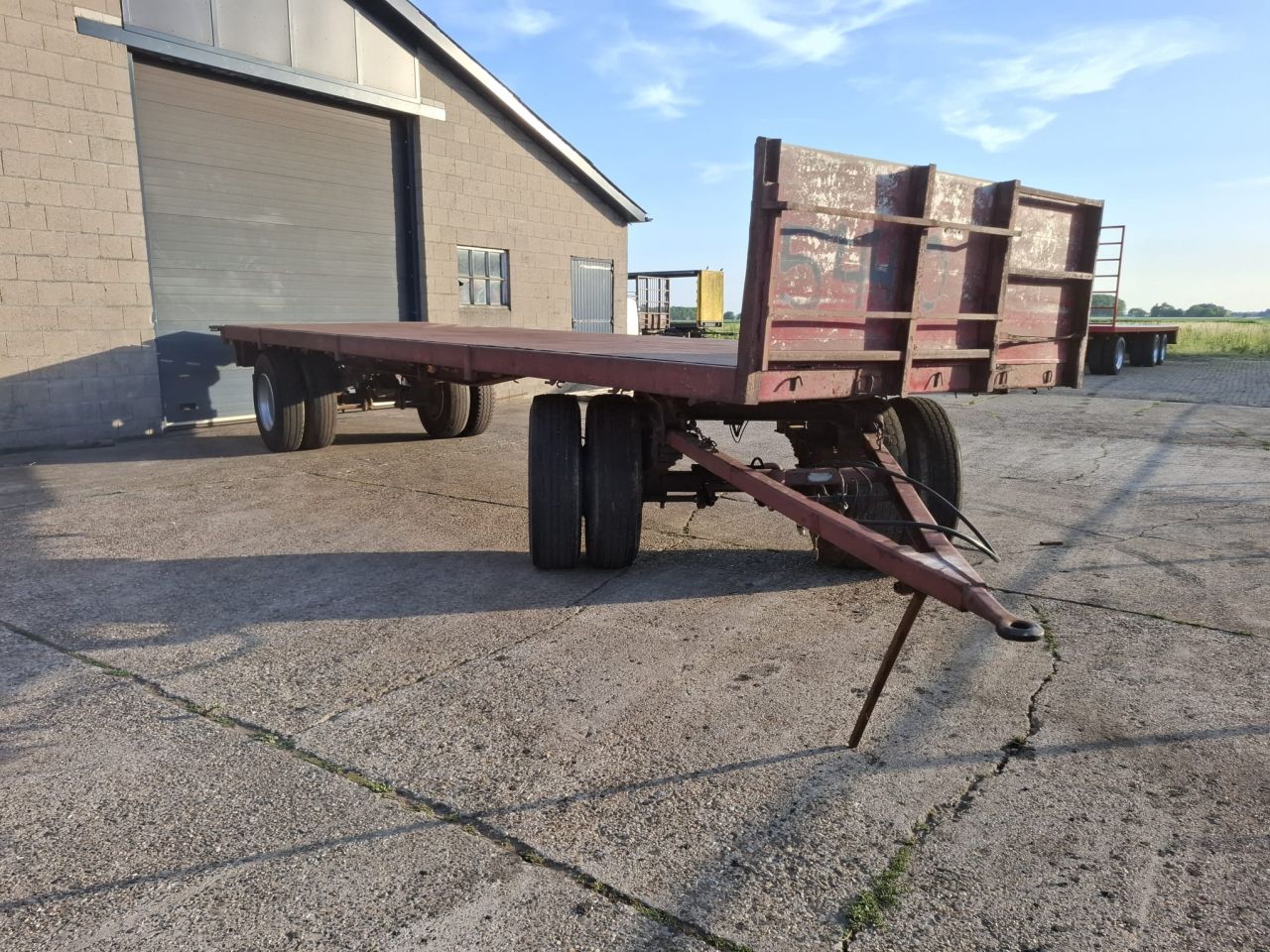 Bladgeveerde landbouwwagen a 8,40 m – incl. achterklep 9,20 m