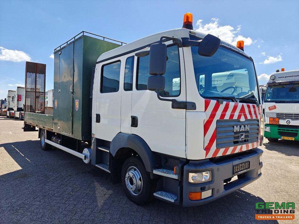MAN TGL 12.210 4x2 DOKA Euro4 - OpenLaadBak + HydraulischeRampen - Handgeschakeld - 6 ZitPlaatsen