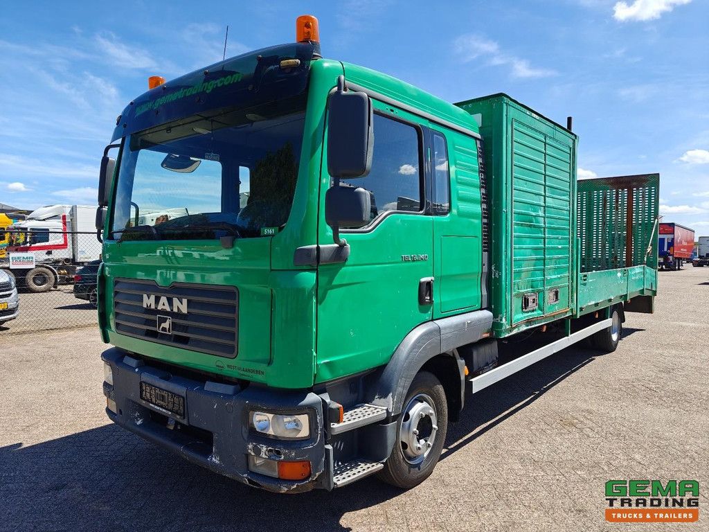 MAN TGL 12.240 4x2 Sleeper Cab Euro3 - 6 CIL - Open Load Bed + Hydraulic Ramp - Manual Transmission - Tool Box