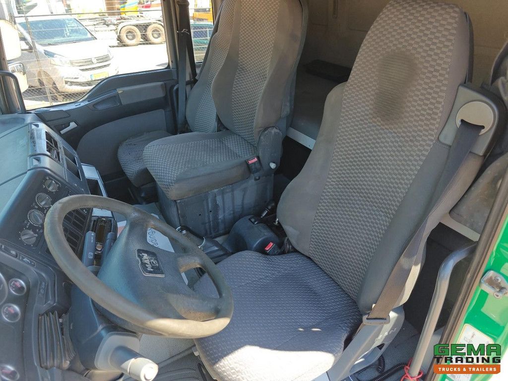 MAN TGL 12.240 4x2 Sleeper Cab Euro3 - 6 CIL - Open Load Bed + Hydraulic Ramp - Manual Transmission - Tool Box