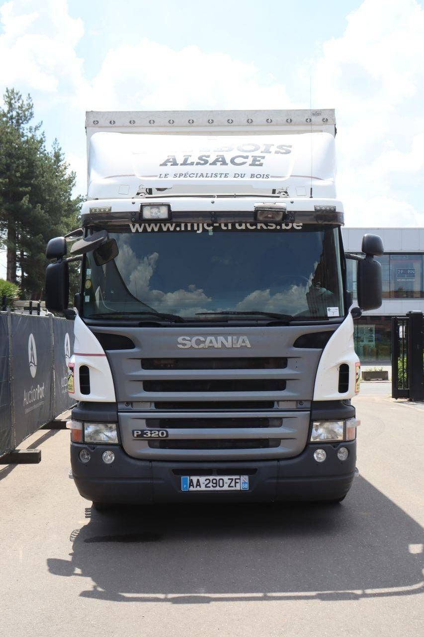 Kastenwagen Scania P 320 Diesel