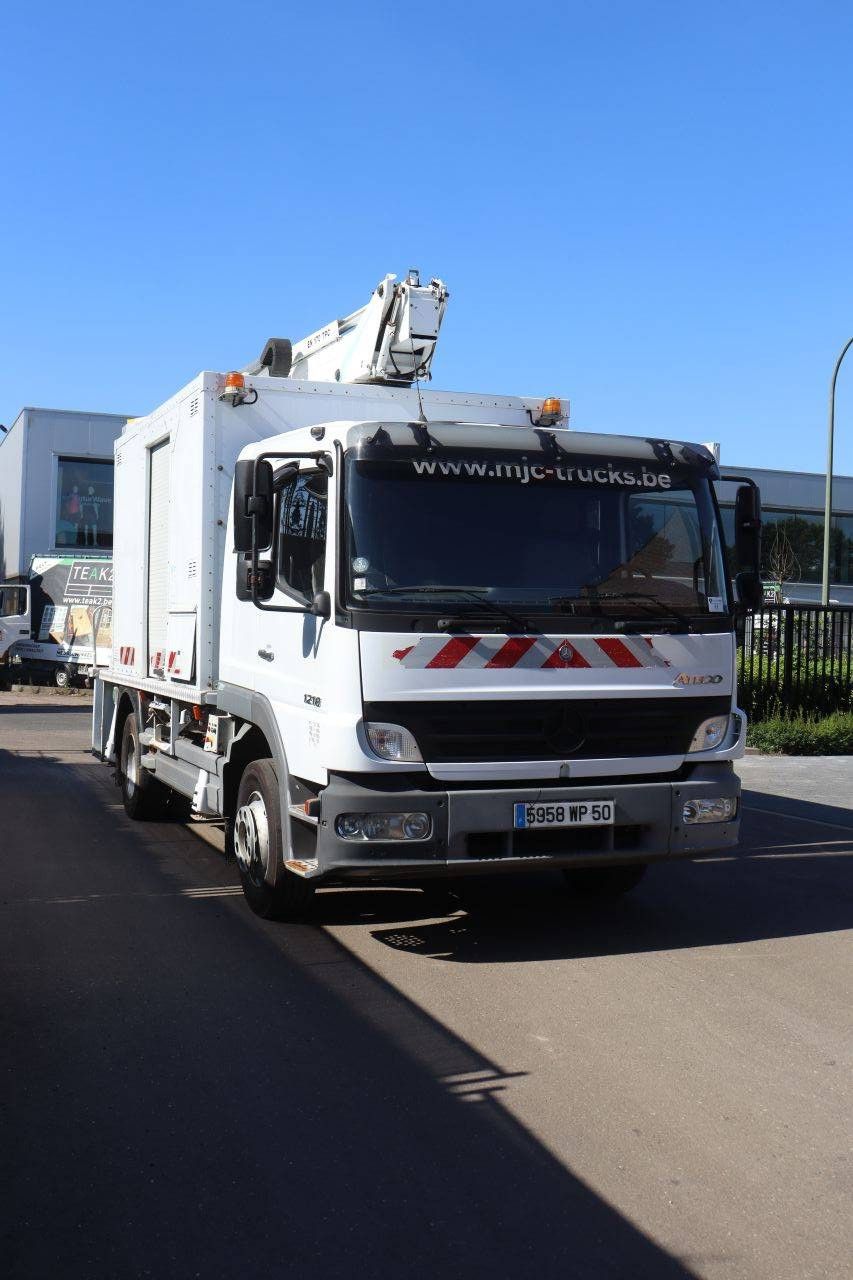 Vrachtwagen Hoogwerker Mercedes-Benz Atego 1218 Diesel 2006