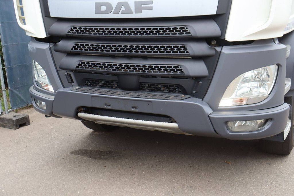 Hakenliftsystem für LKW DAF CF460 6x4 FAT Diesel 2014