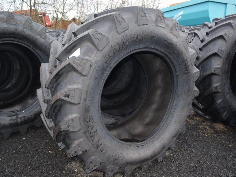 650/65R38