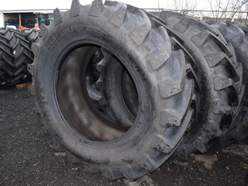 650/65R38