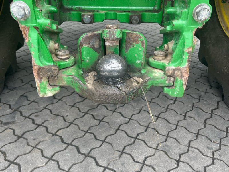 John Deere 6175R