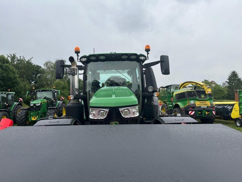 John Deere 6R250
