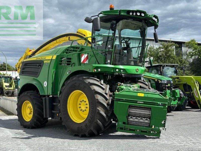 John Deere 8600