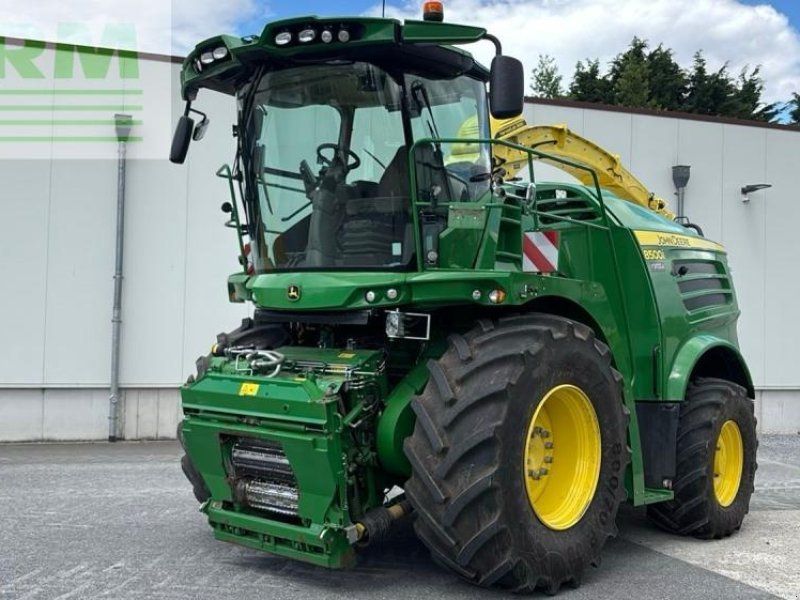 John Deere 8500