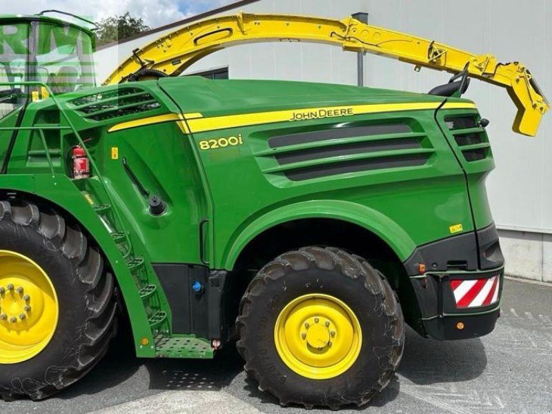 John Deere 8200