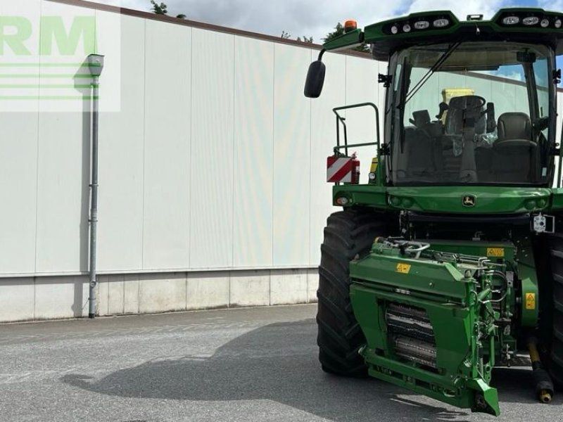 John Deere 8200