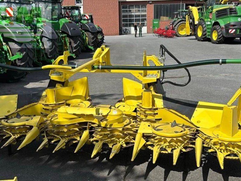 John Deere 345