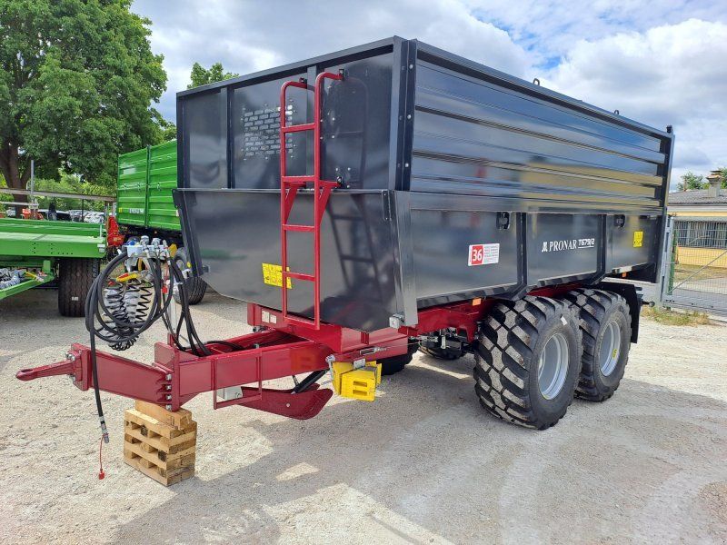 Pronar T 679/2