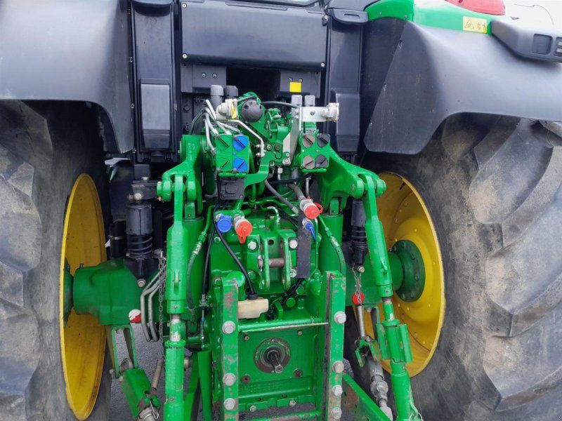 John Deere 6195 M