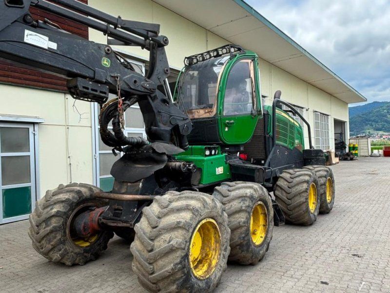 John Deere 1270G