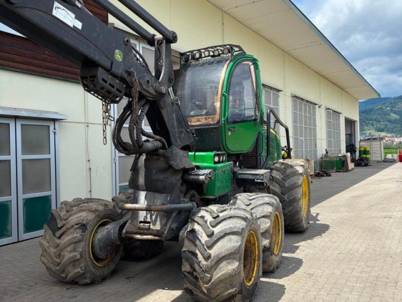 John Deere 1170 E