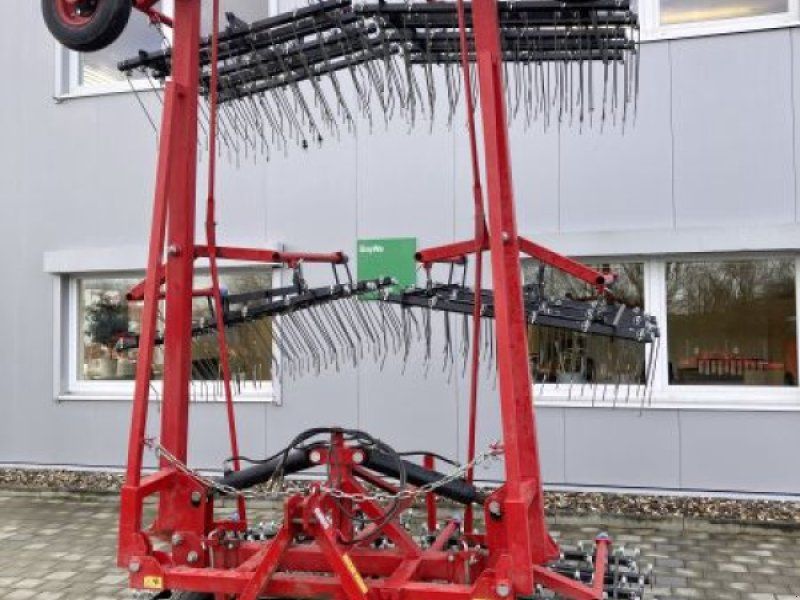 POM ACKERSTRIEL 9M