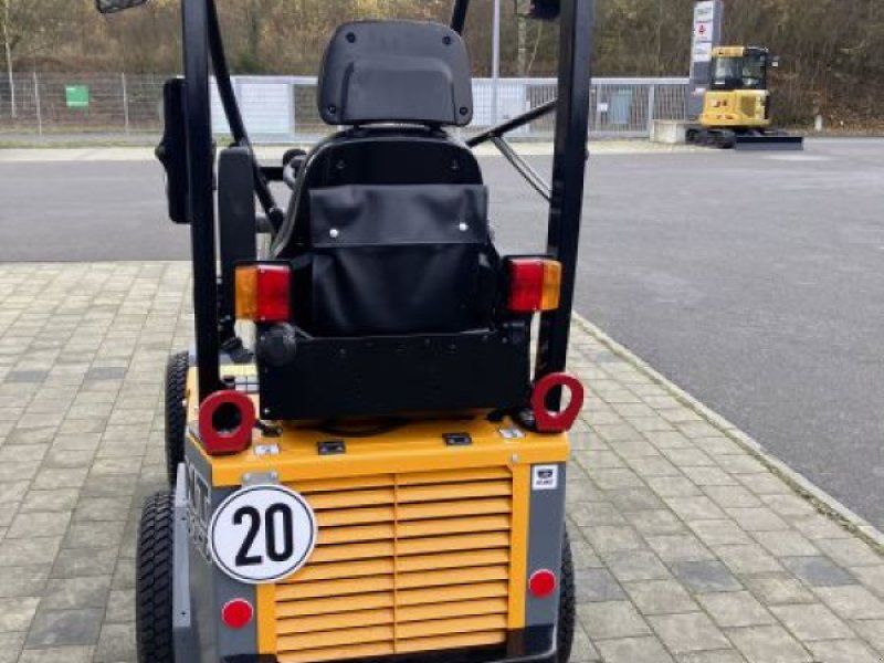 Giant G1200