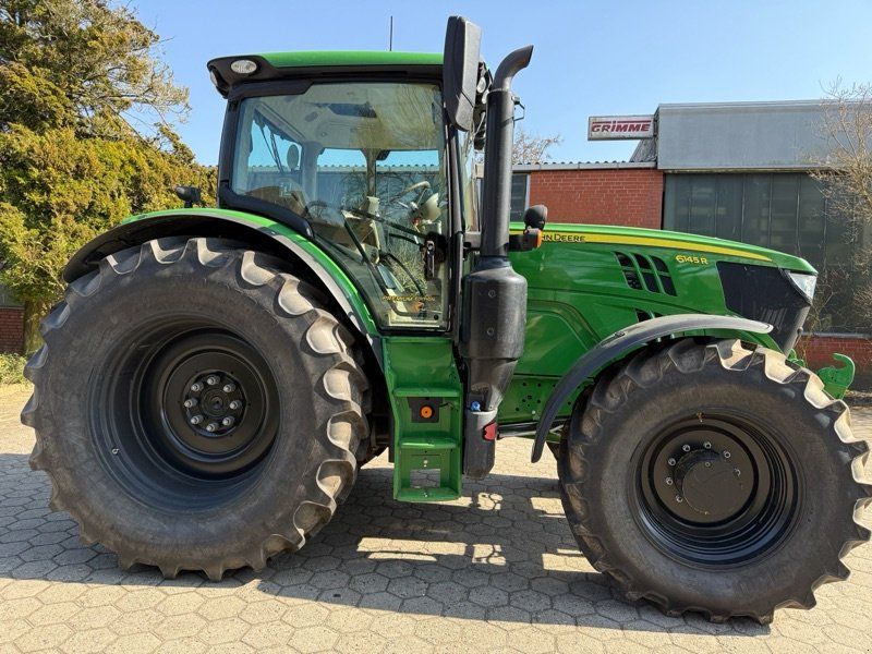 John Deere 6145R