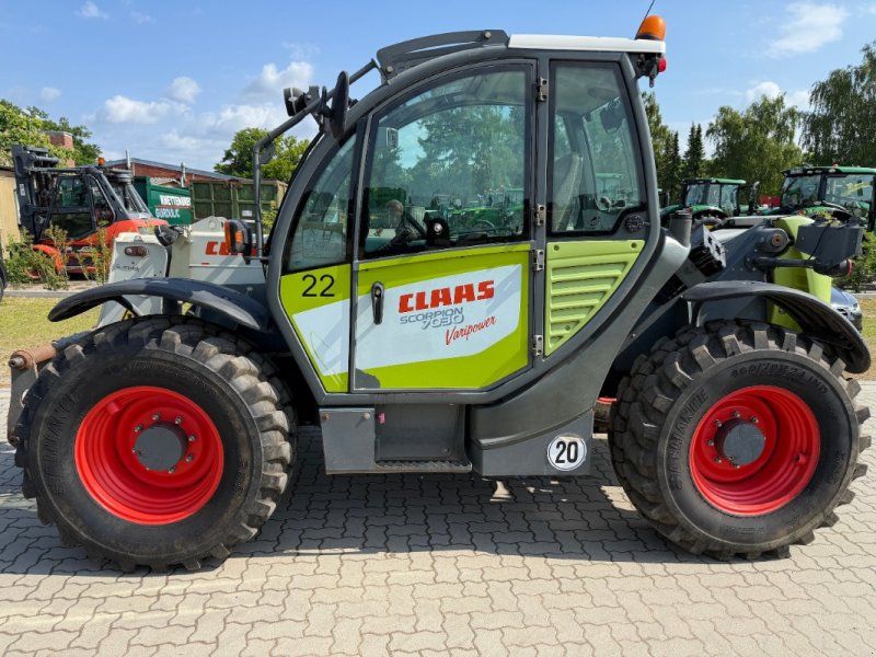 Claas Scorpion 7030