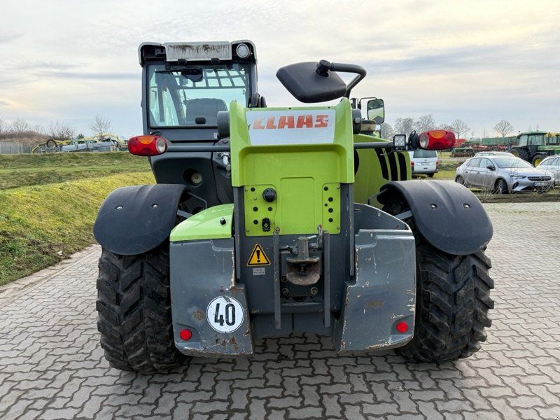 Claas Scorpion 7055