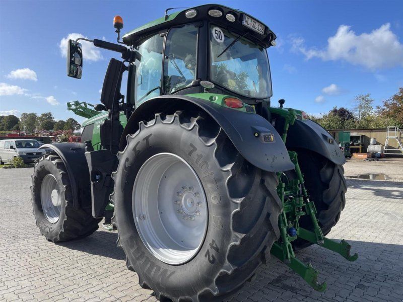 John Deere 6250R