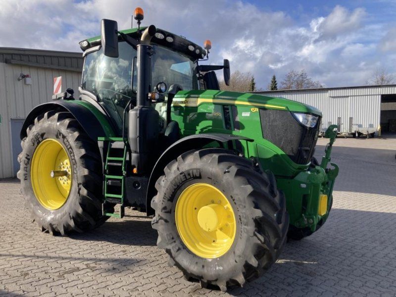 John Deere 6R250