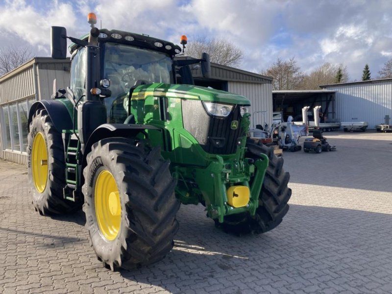 John Deere 6R250