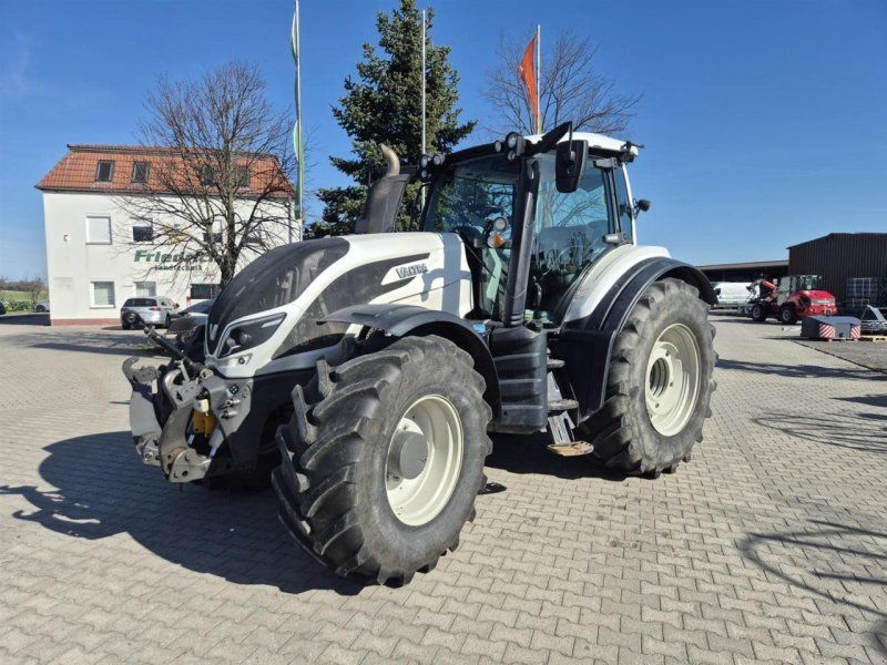 Valtra T234 V