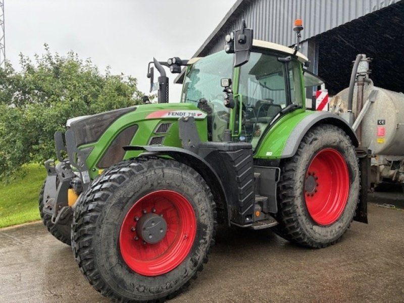 Fendt 718 Vario S4 Power+