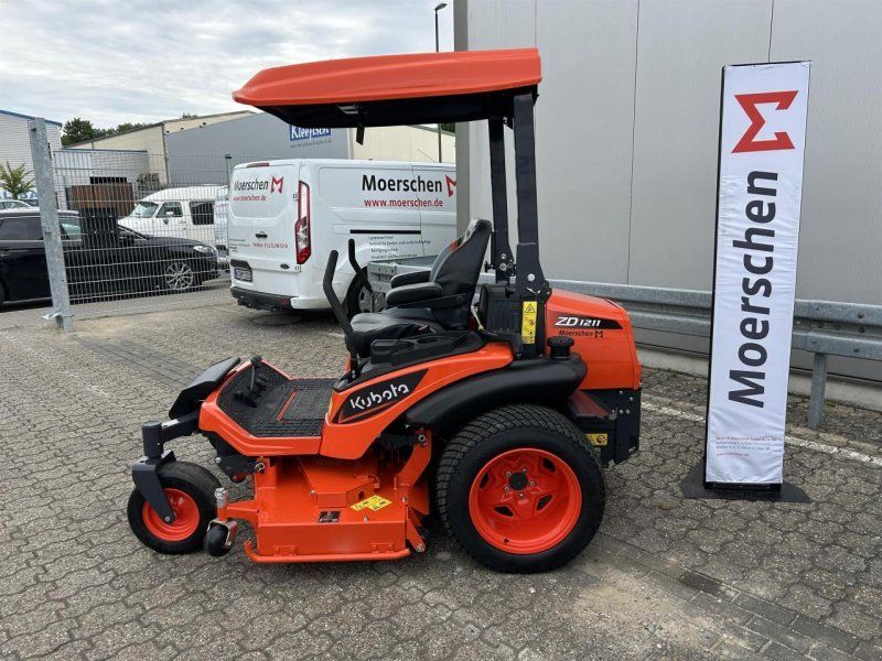Kubota ZD1211R