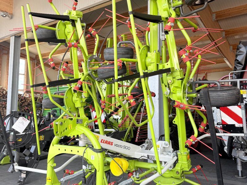 Claas Volto 900