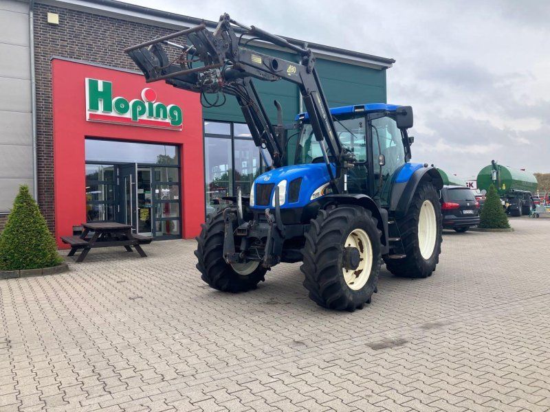 New Holland TS 115A