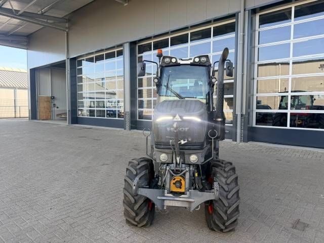 Fendt 211v Profi Gen3, FH+PTO