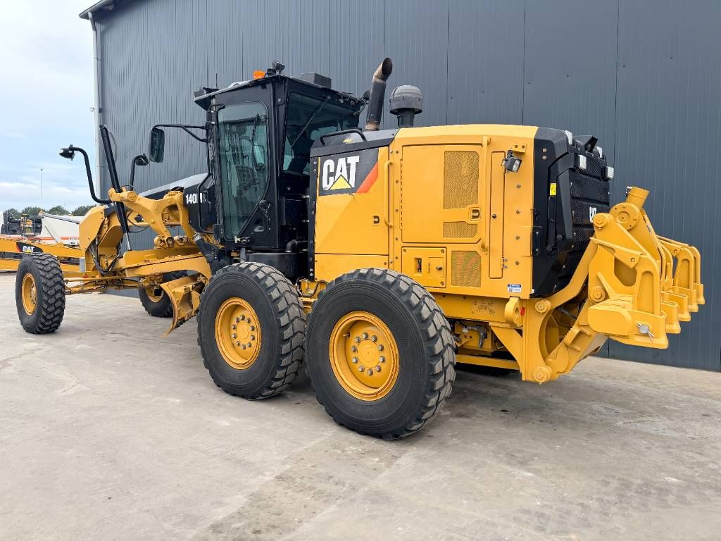CAT 140M3