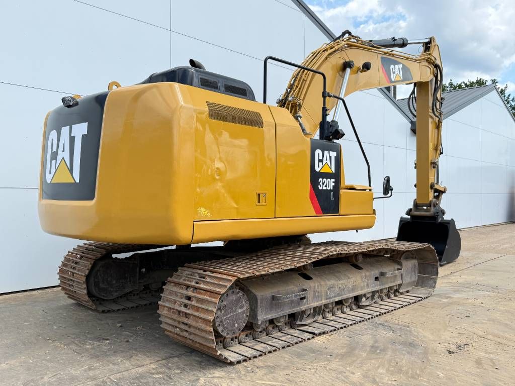 CAT 320FL - New Bucket / Hammer Lines / Camera
