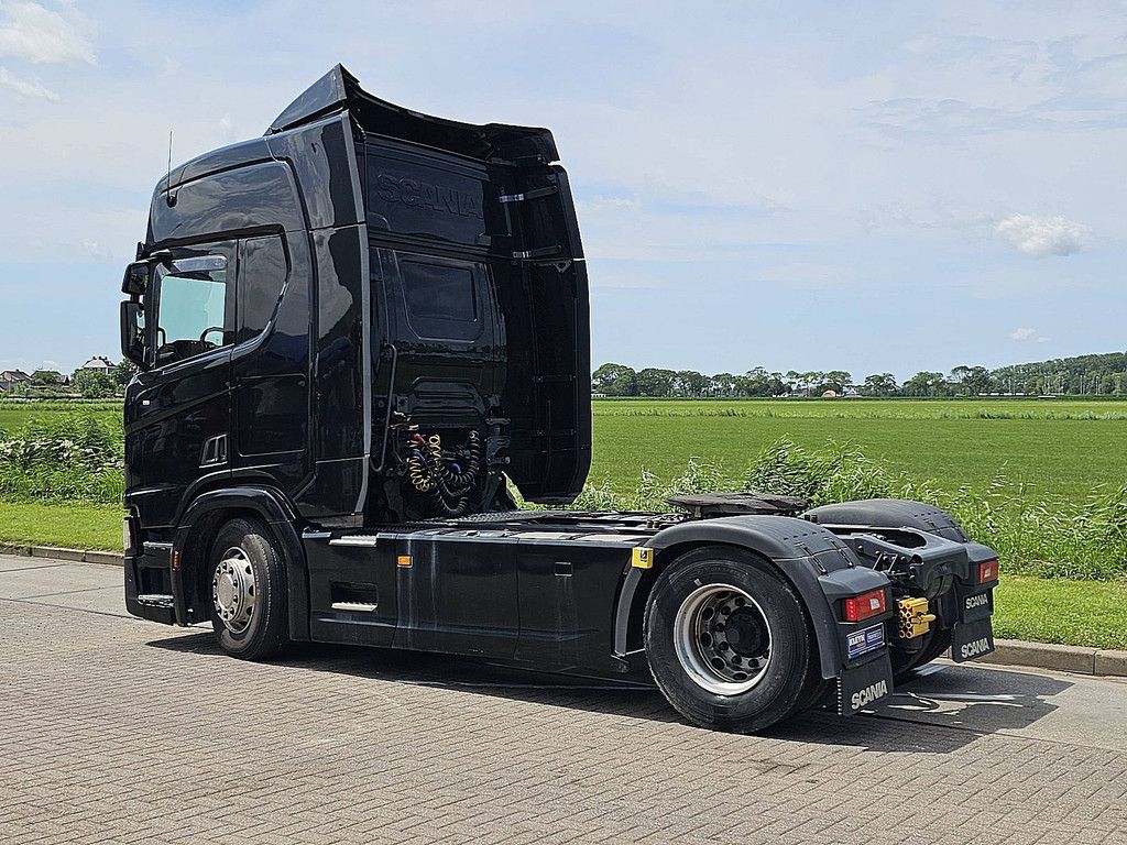 SCANIA R450