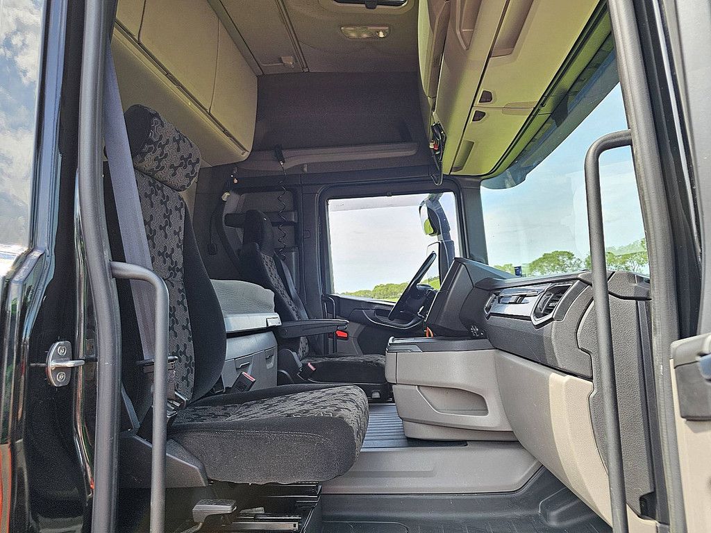 SCANIA R450