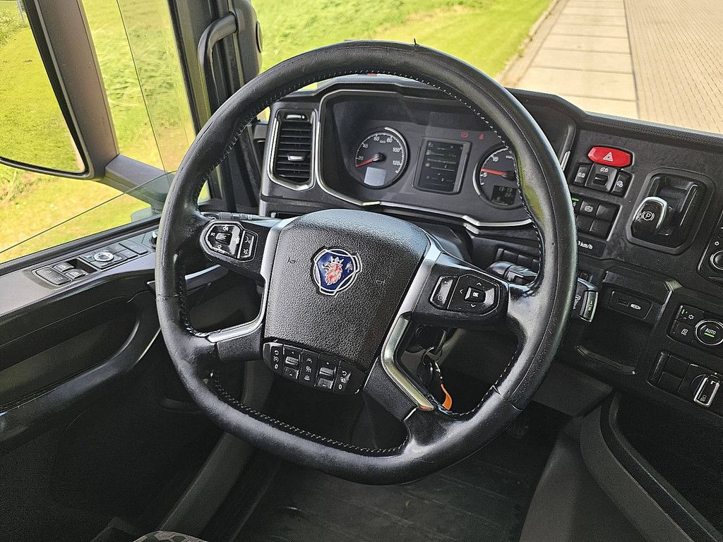 SCANIA R450