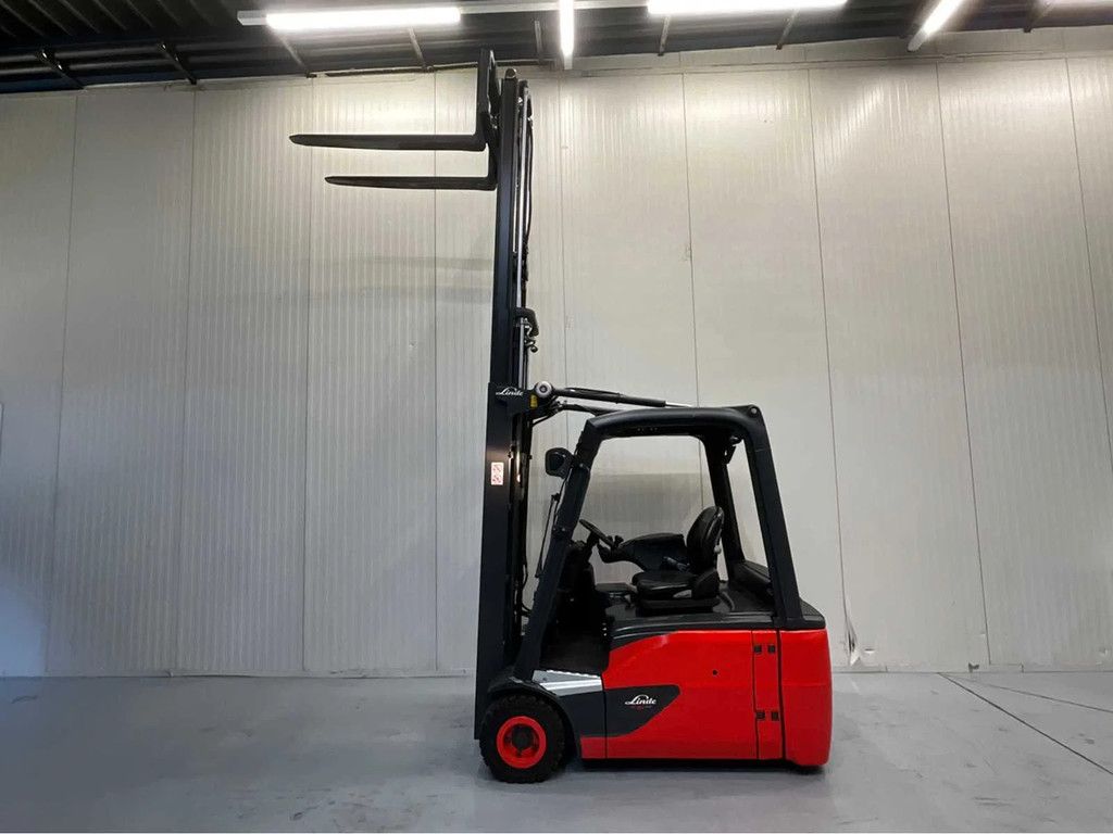 Linde E16-02 Triplex - Freelift - Sideshift