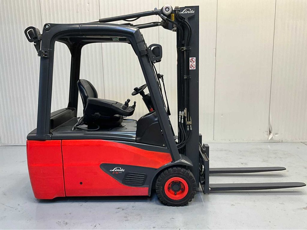 Linde E16-02 Triplex - Freelift - Sideshift