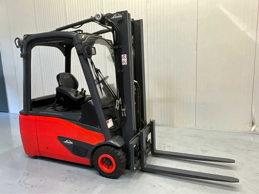 Linde E16-02 Triplex - Freelift - Sideshift